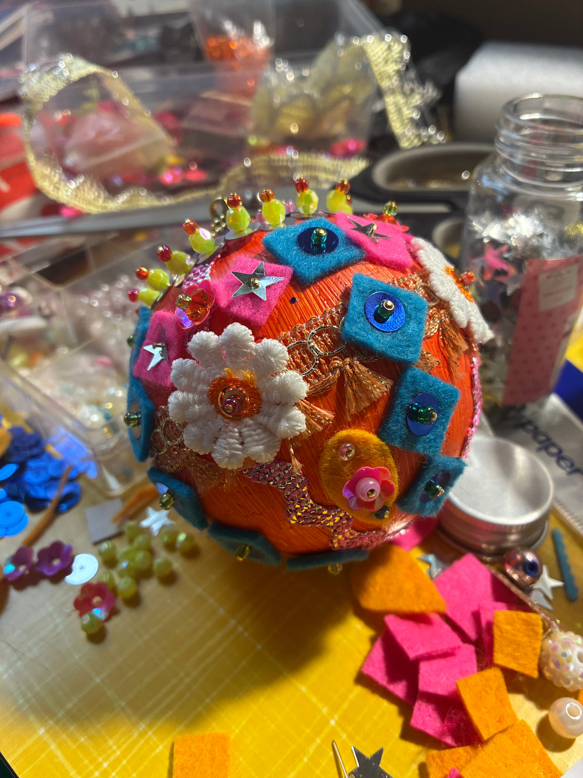 Push pin bauble workshop