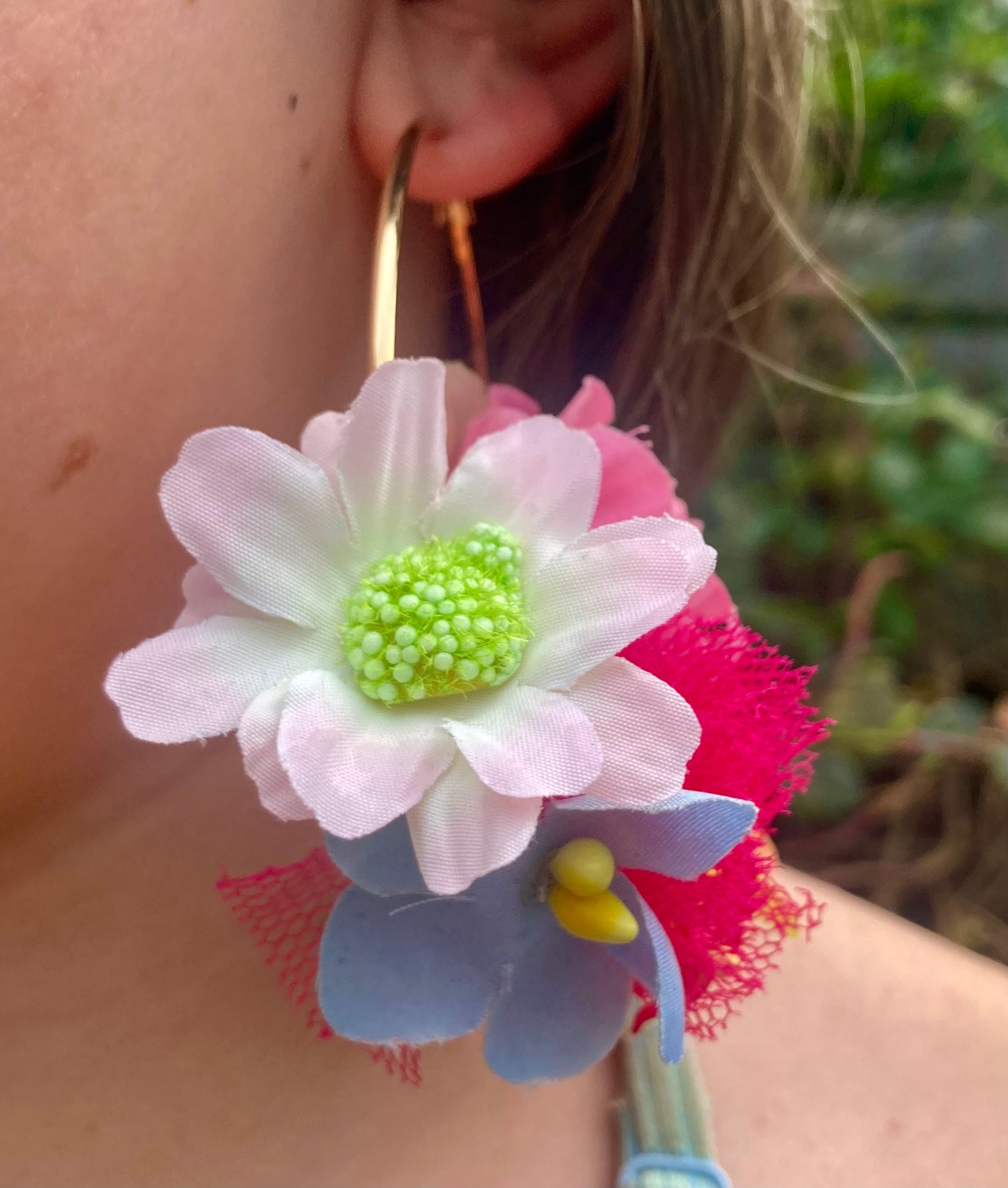 Hen creative parties - flower earrings