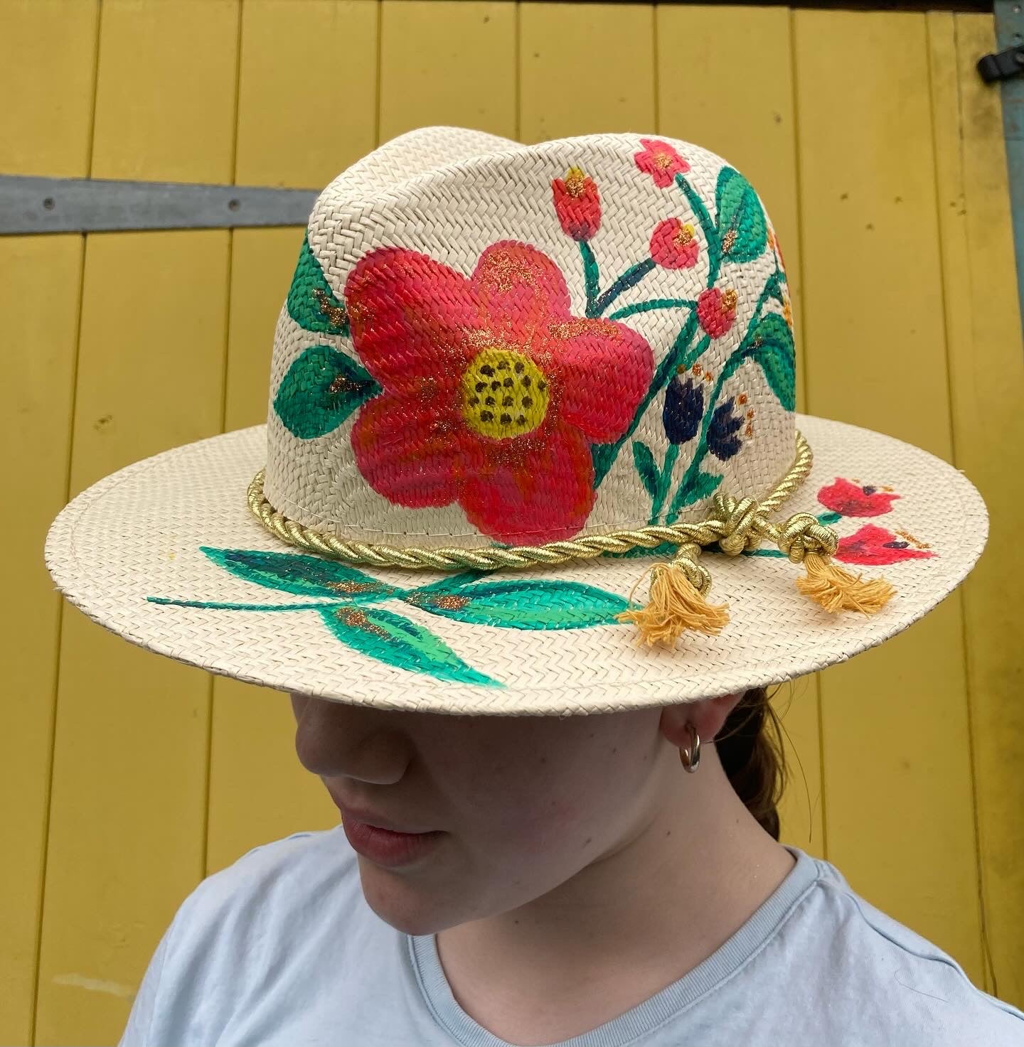 Hat painting, craft workshop