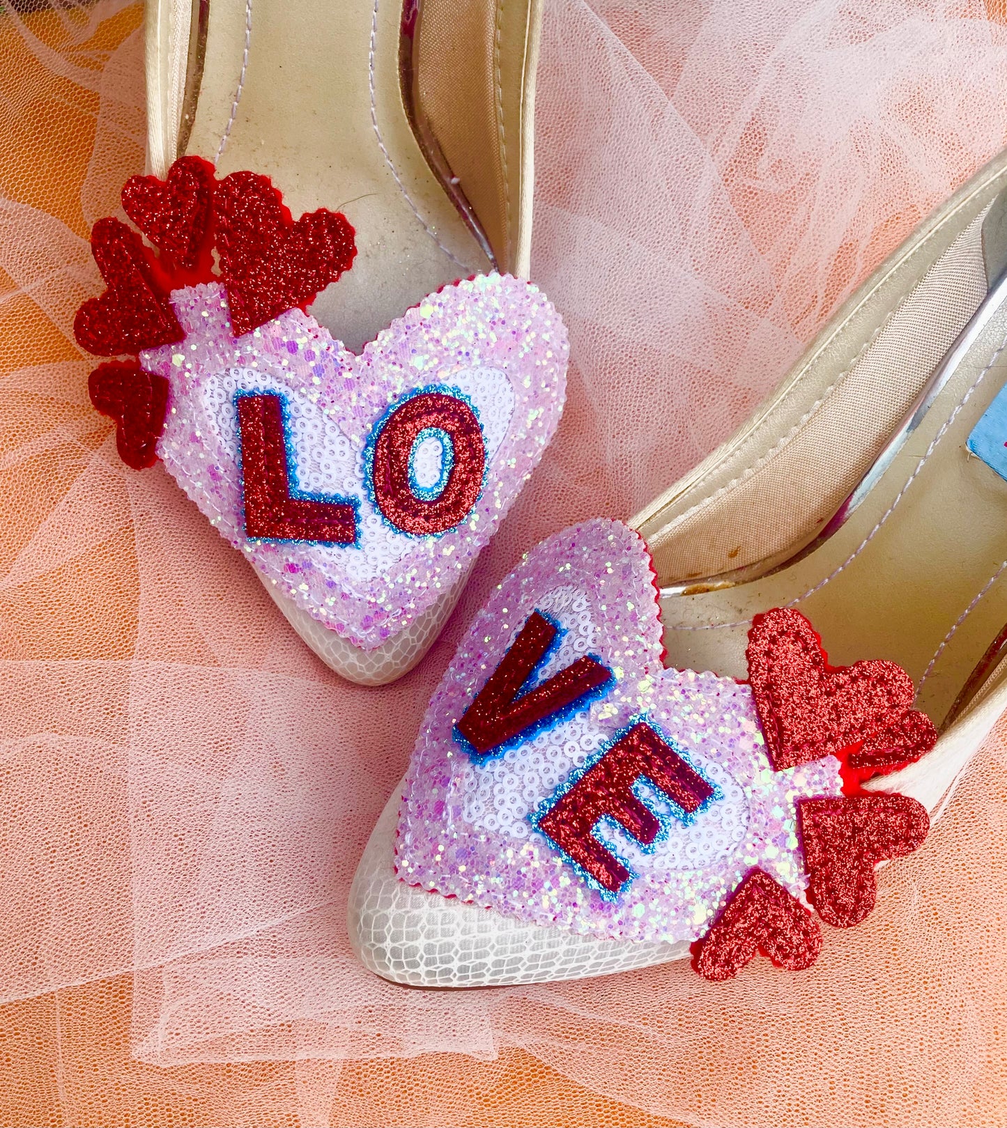 Love heart shoe clips
