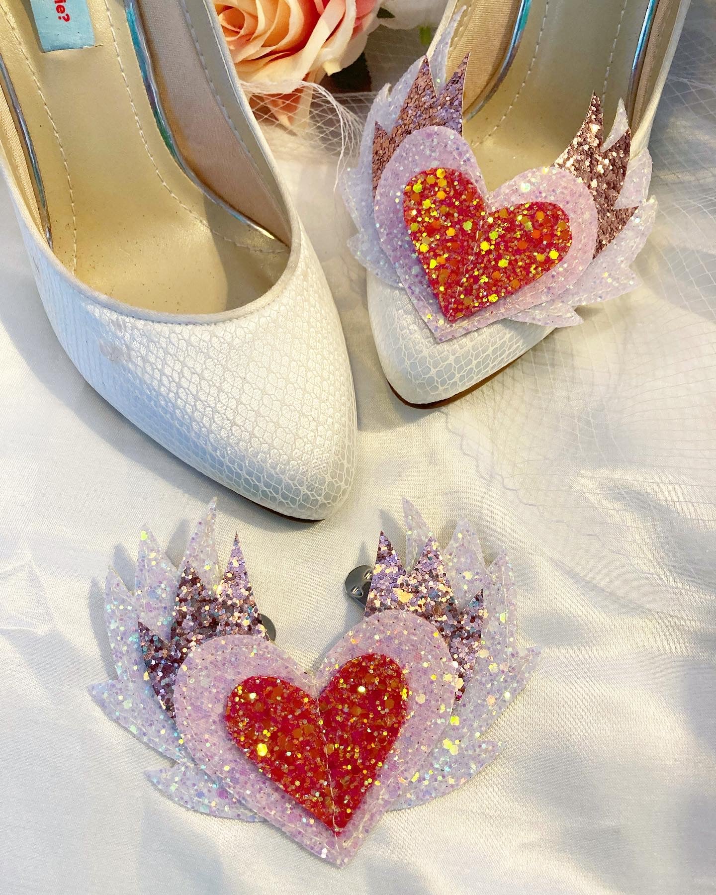 Angel heart shoe clips
