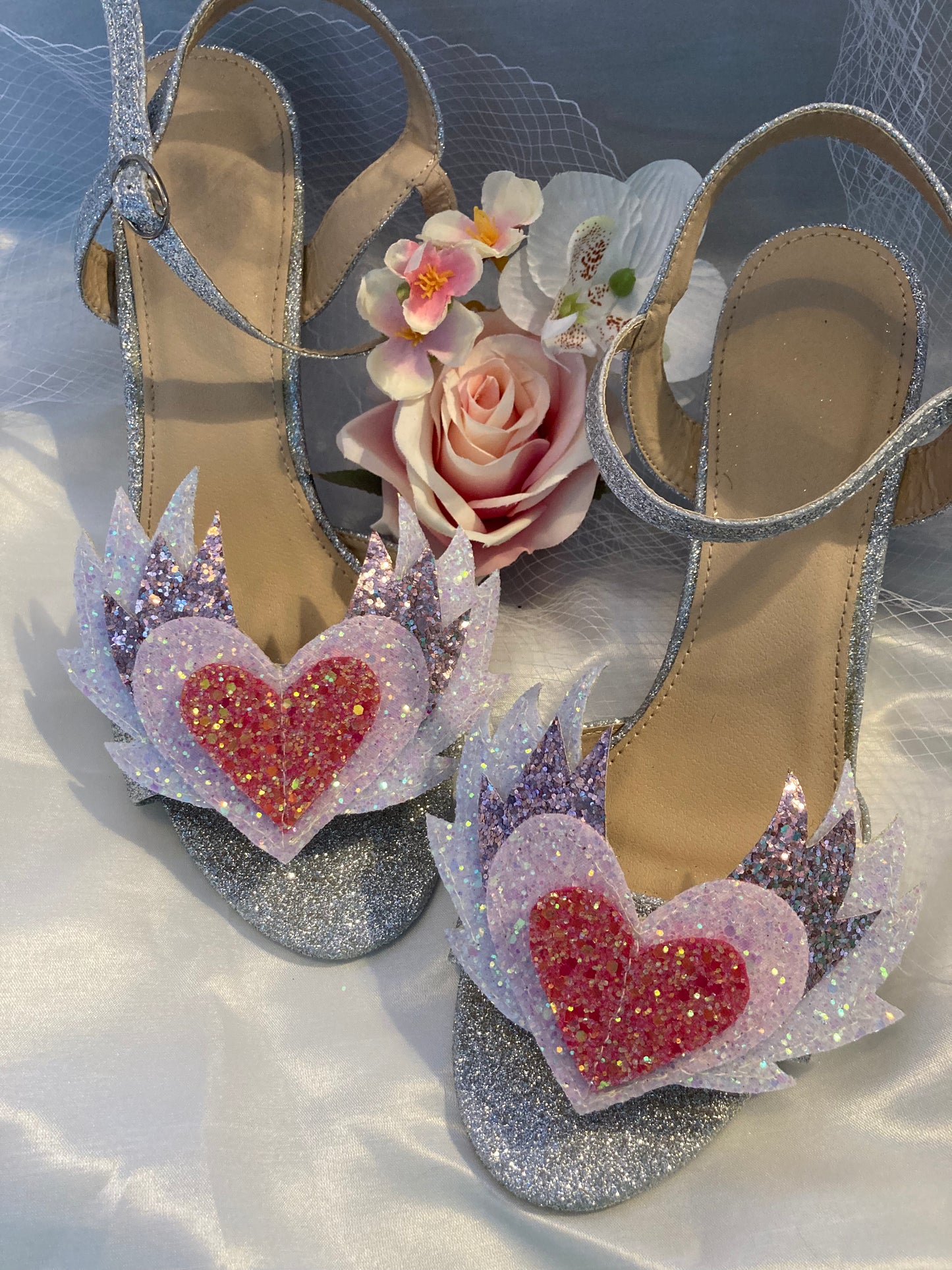 Angel heart shoe clips