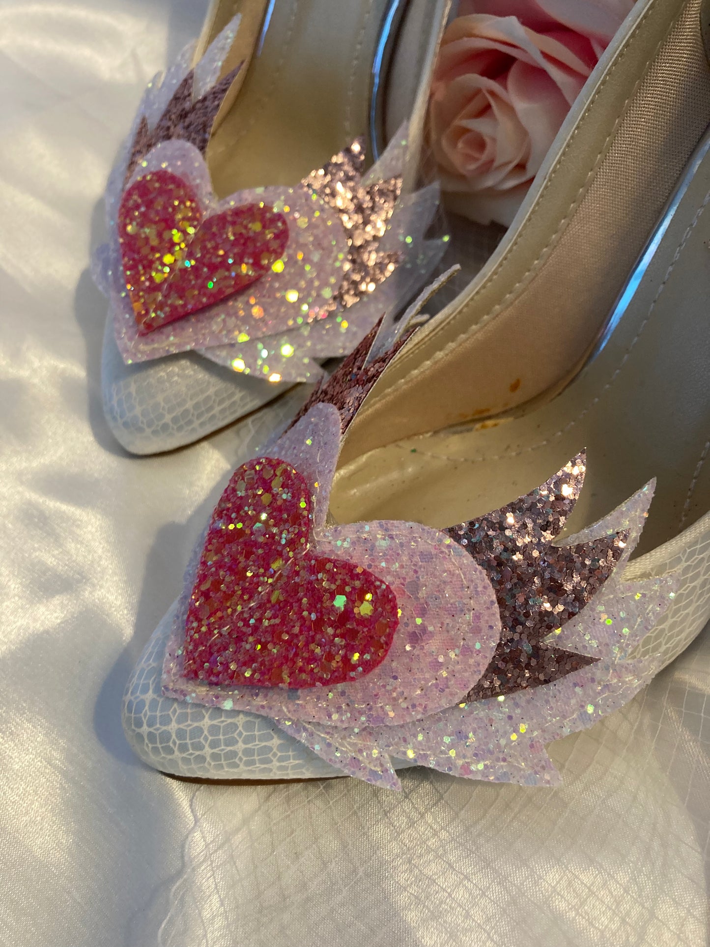 Angel heart shoe clips