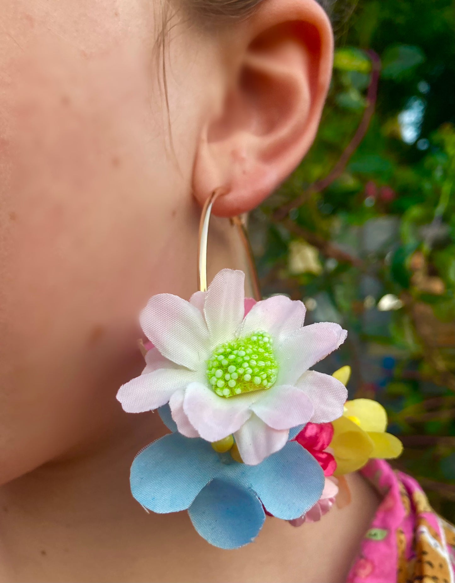 Hen creative parties - flower earrings