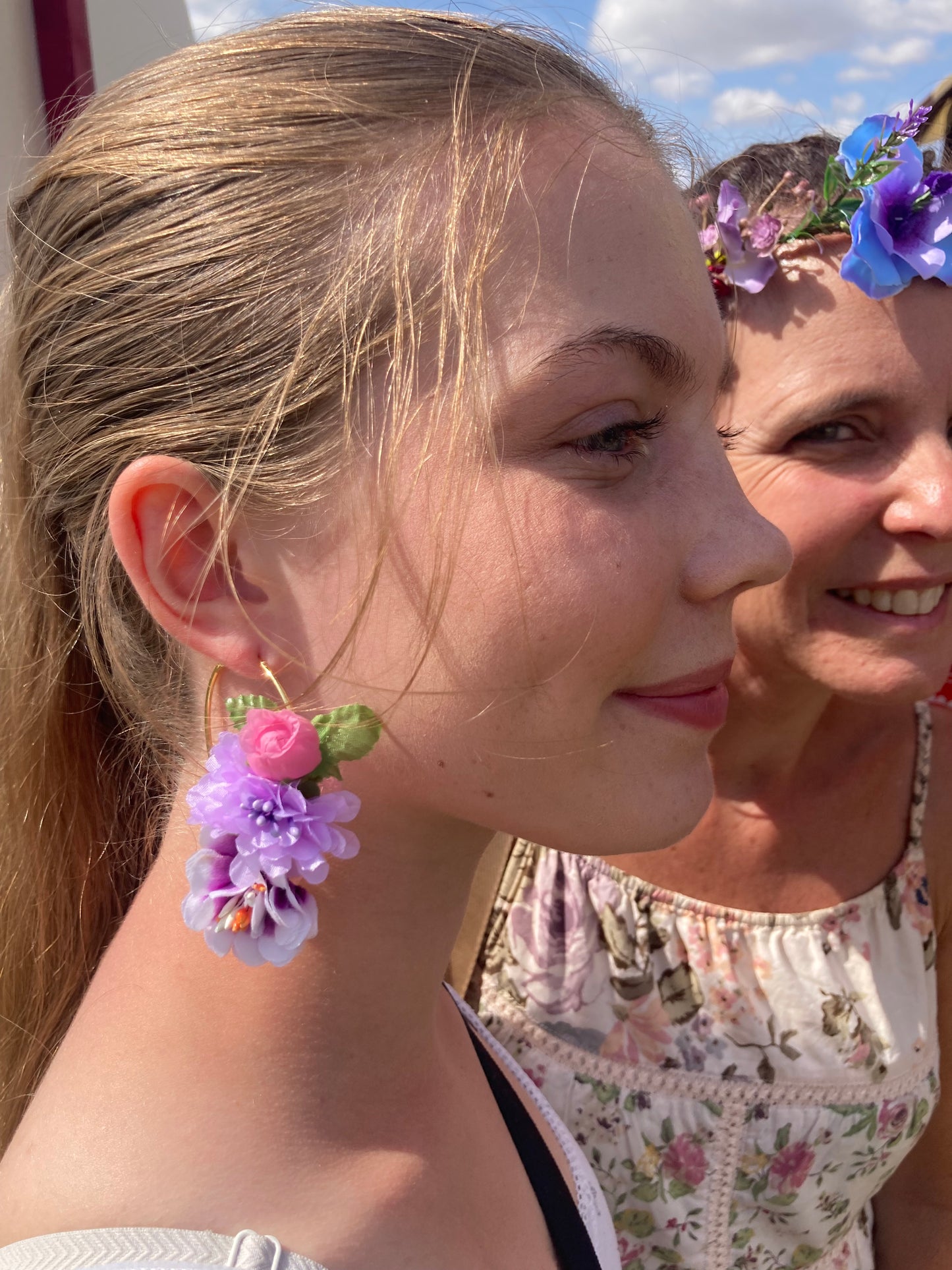 Hen creative parties - flower earrings