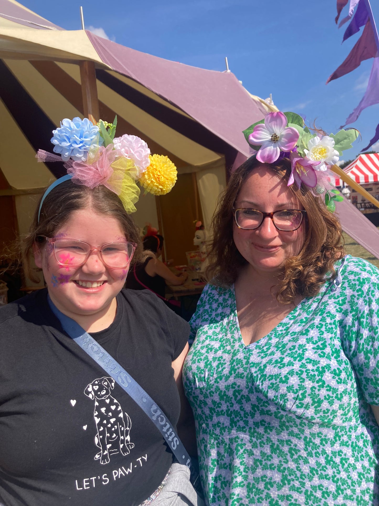 Flower Pom Pom festival, Pride, Hen hairband Workshop