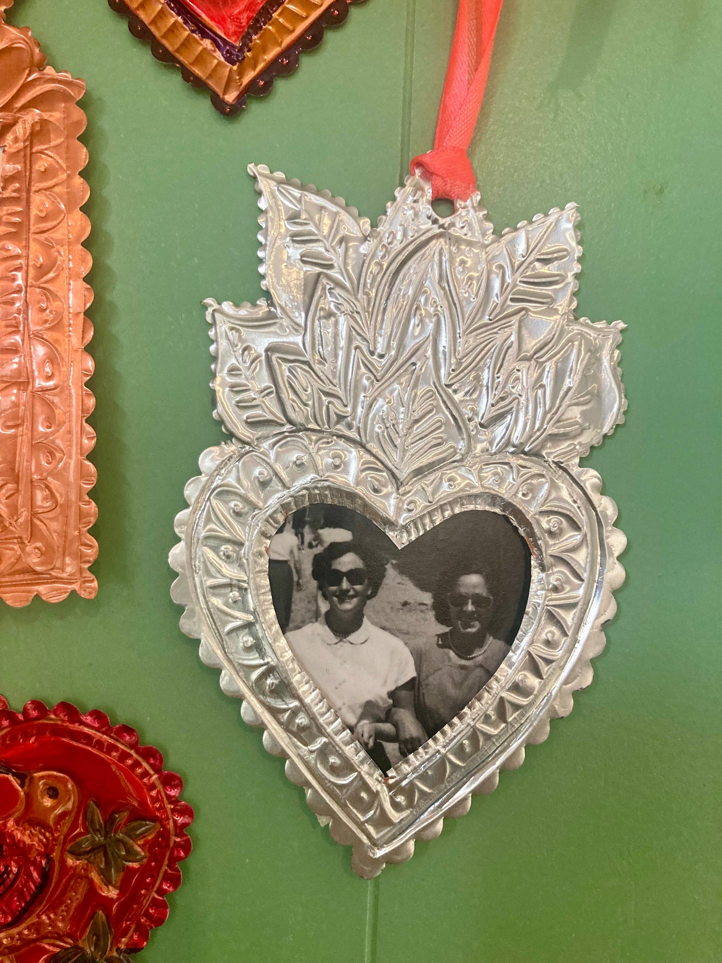 Galentines tin Decoration workshop