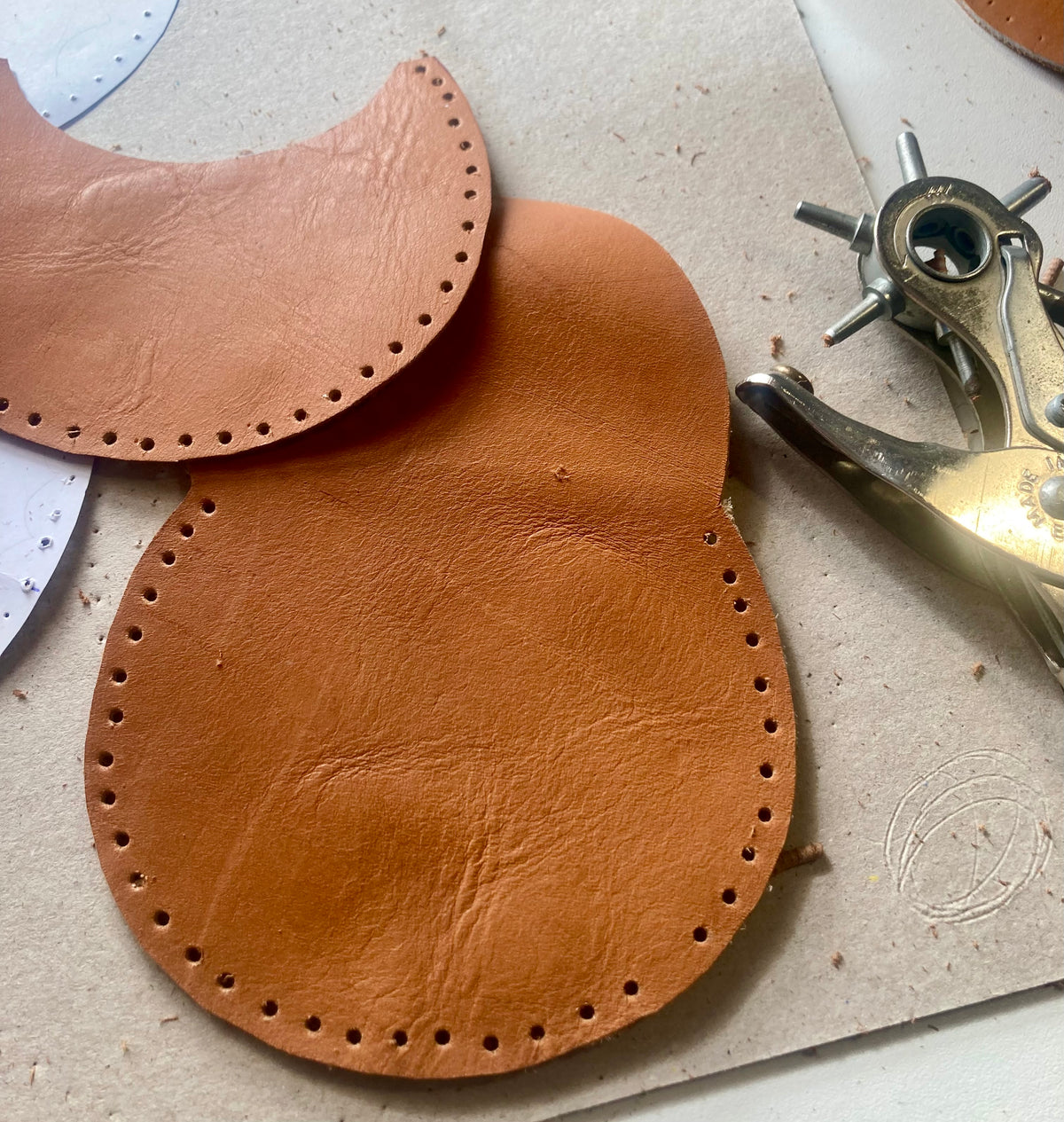 Hand painted leather coin purse
