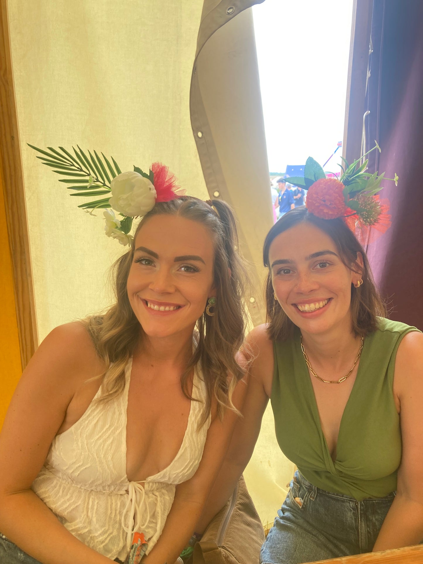 Flower Pom Pom festival, Pride, Hen hairband Workshop