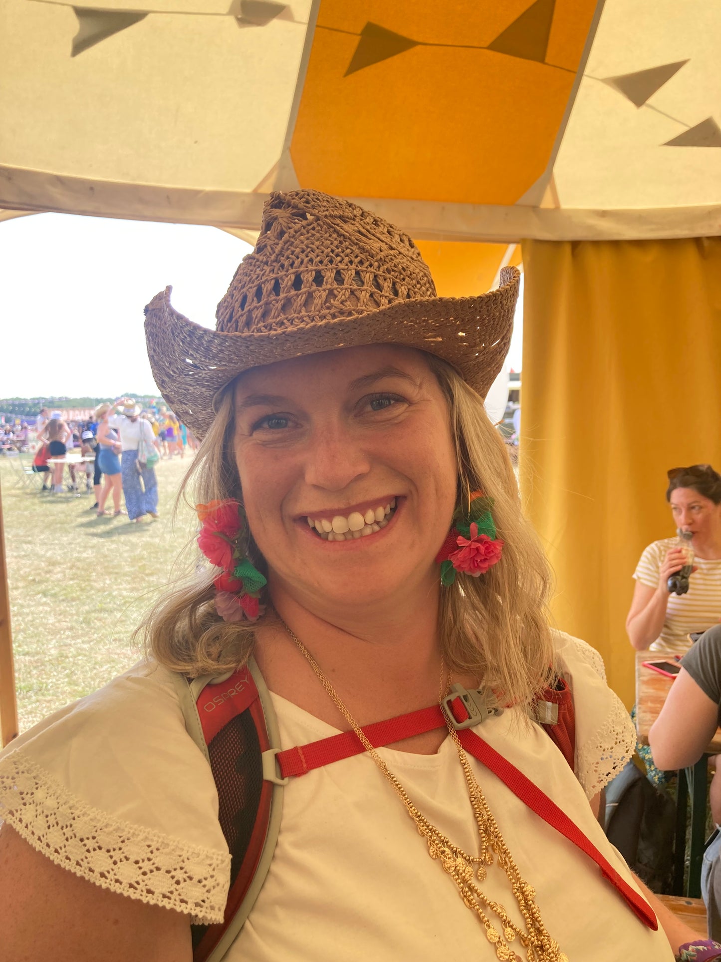 Hen creative parties - flower earrings