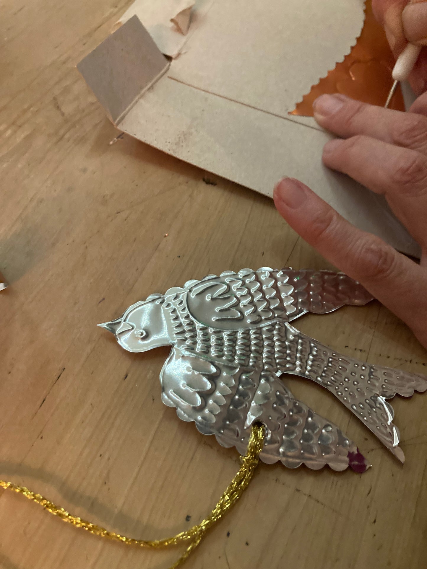Galentines tin Decoration workshop