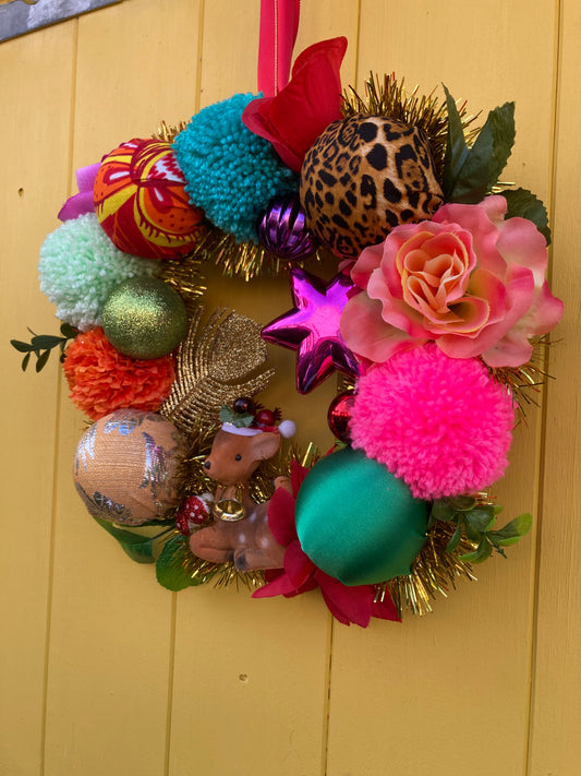 Ready made Kitsch Christmas Wreaths